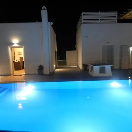 Nocleg ze śniadaniem Petra Aqua (adults Only) Perissa (Santorini)