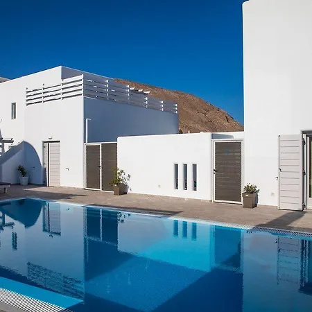 Petra Aqua (adults Only) 3* Perissa (Santorini)